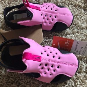 Nike girls Sunray protect sandels size 10 brand new with tags